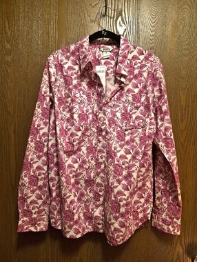 NWT Duluth Trading Co Pink Floral Poplin Size M Button-Up Shirt